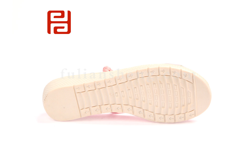 福連升老北京布鞋春時尚民族風(fēng)繡花坡跟女單鞋圖片