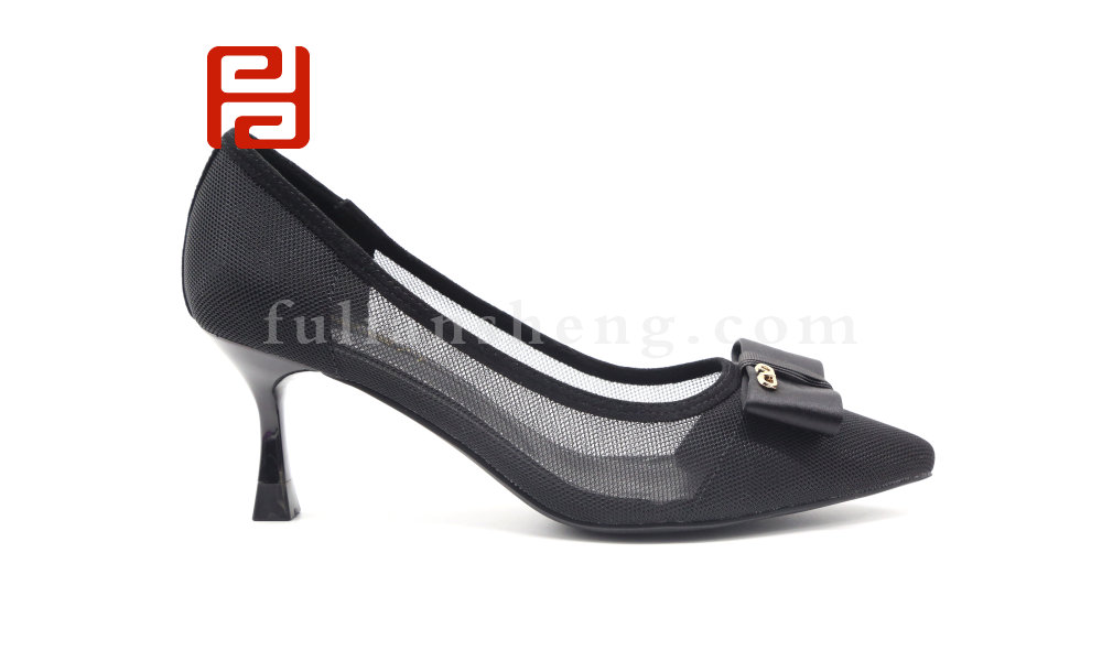 福連升夏季蝴蝶結(jié)小香風(fēng)裸色網(wǎng)紗細(xì)跟涼鞋女淺口中跟女鞋圖片