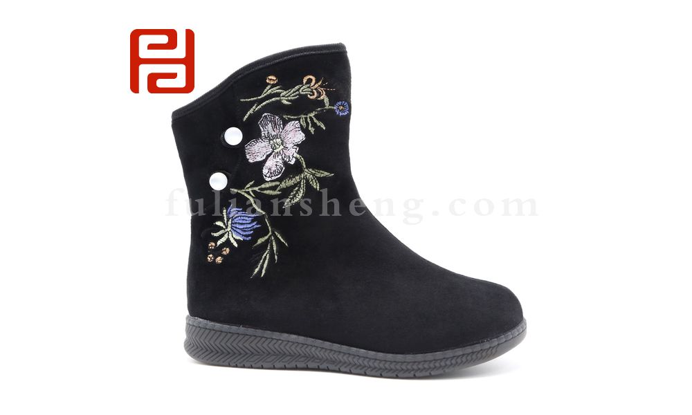 福連升老北京布鞋冬加絨中國(guó)風(fēng)刺繡女款短靴圖片