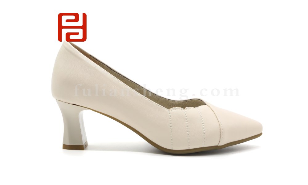 福連升春季新款優(yōu)雅通勤高跟鞋女單鞋通勤方跟女鞋